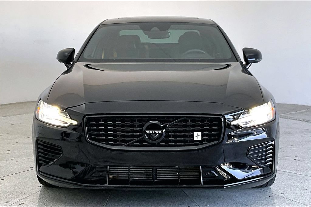 Used 2019 Volvo S60 T8 R-Design AWD/4WD image 3
