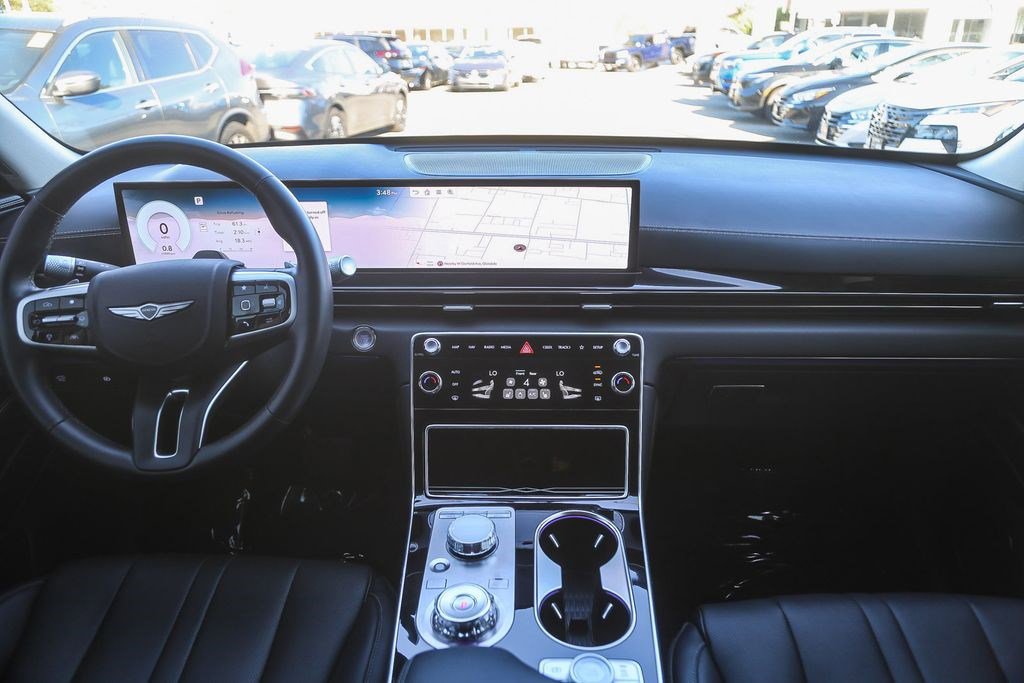 Used 2025 Genesis GV80 2.5T Standard image 11