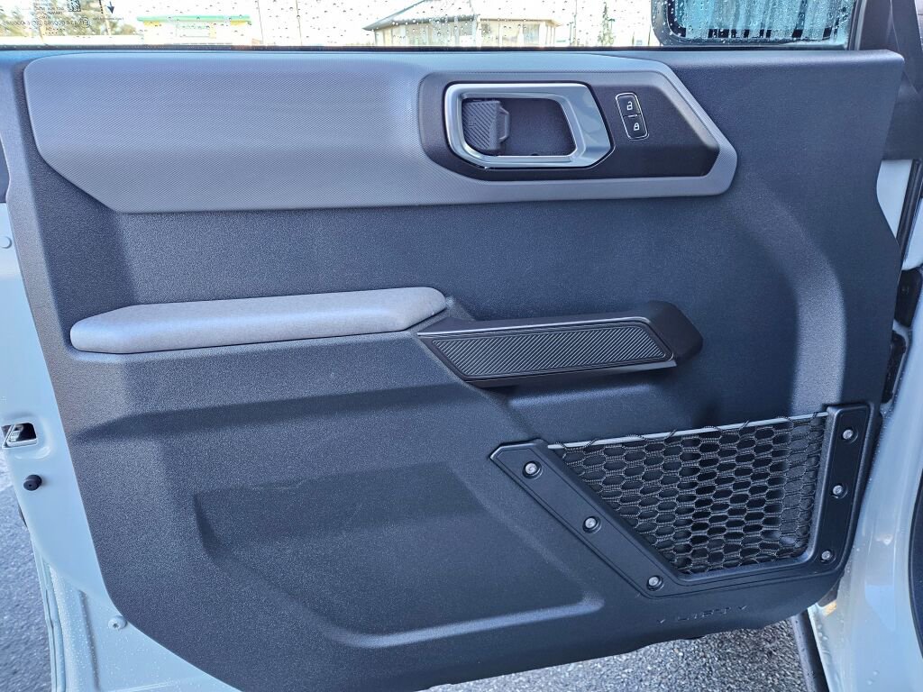 Used 2024 Ford Bronco Everglades image 20