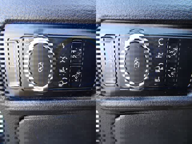 Used 2023 Ford Explorer XLT w/ Equipment Group 202A image 15