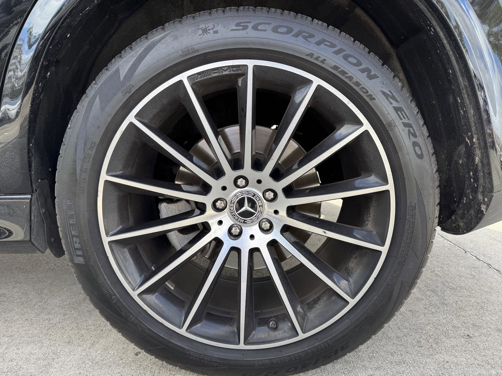 Used 2021 Mercedes-Benz GLE 450 4MATIC image 4