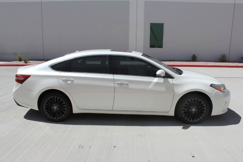 Used 2018 Toyota Avalon Touring w/ Carpet Mat Package FWD image 4