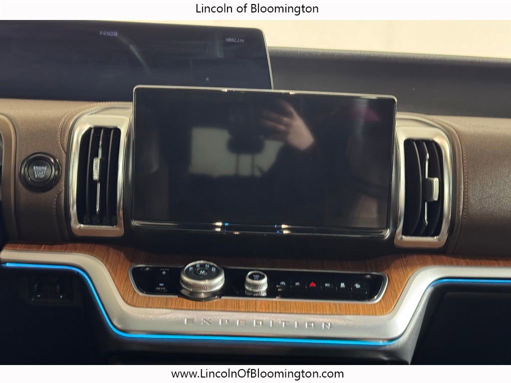 Used 2025 Ford Expedition Max King Ranch AWD/4WD image 28