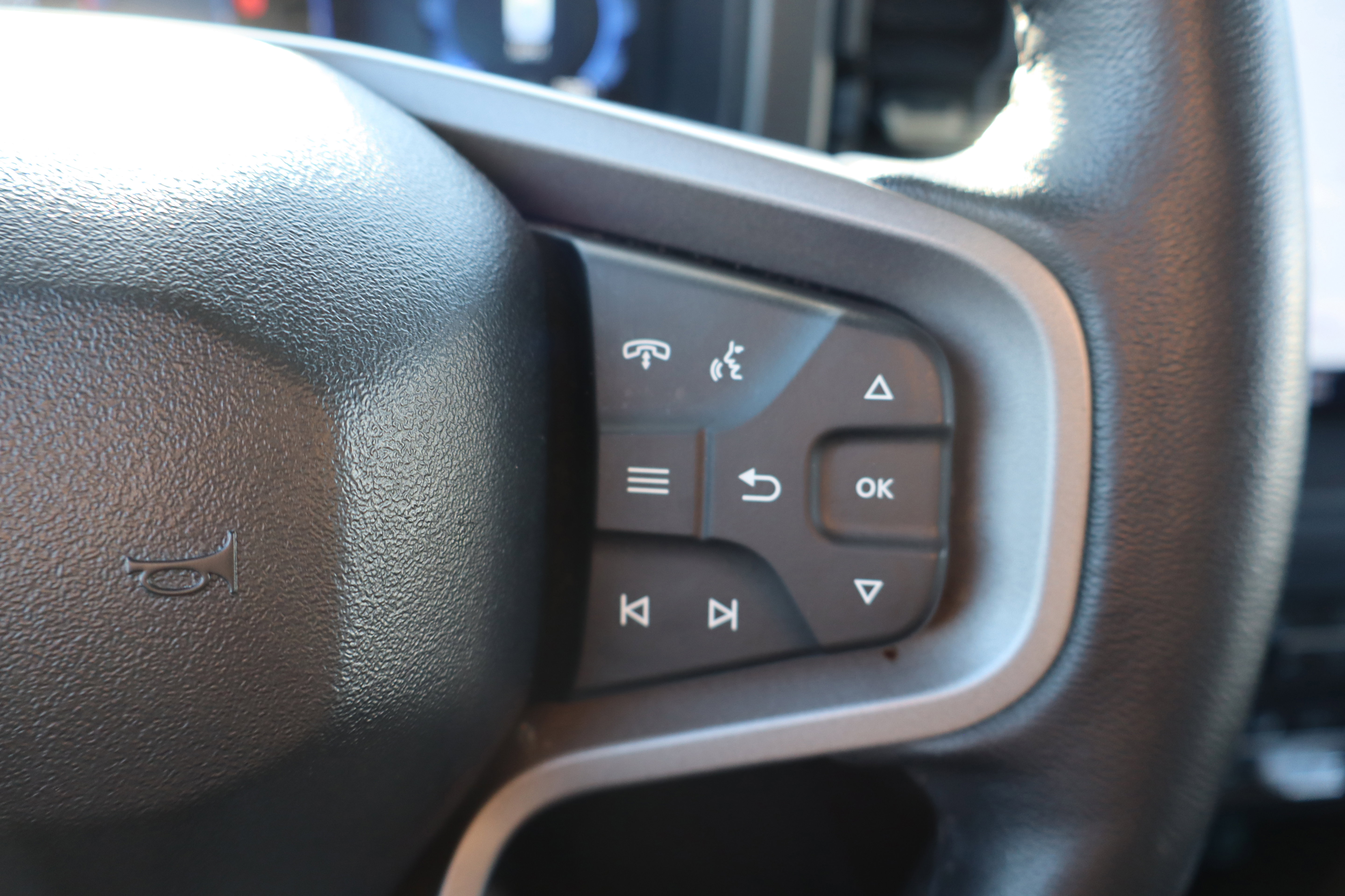 Used 2025 Ford Bronco Badlands AWD/4WD image 16