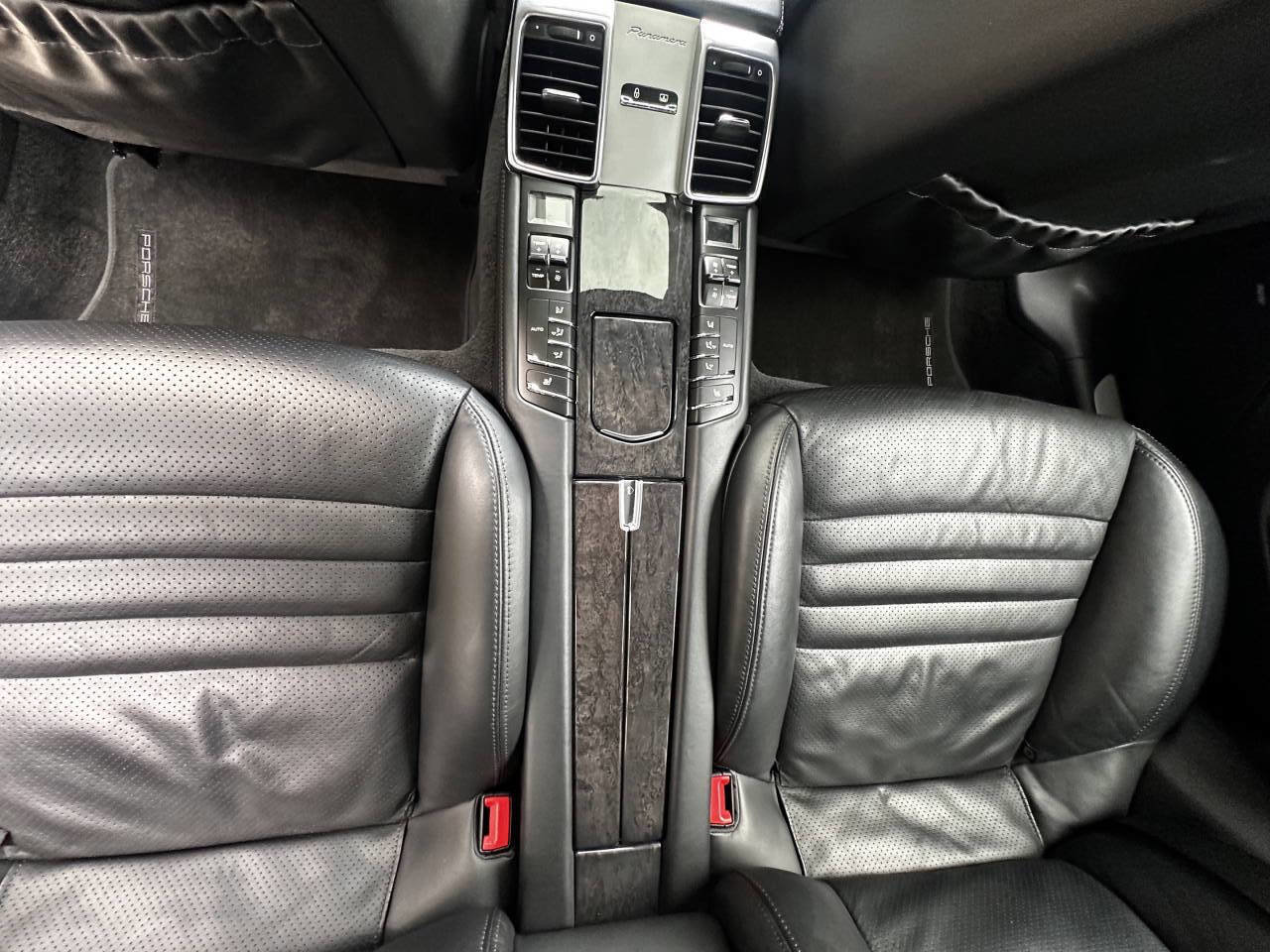 Used 2012 Porsche Panamera Turbo S image 8