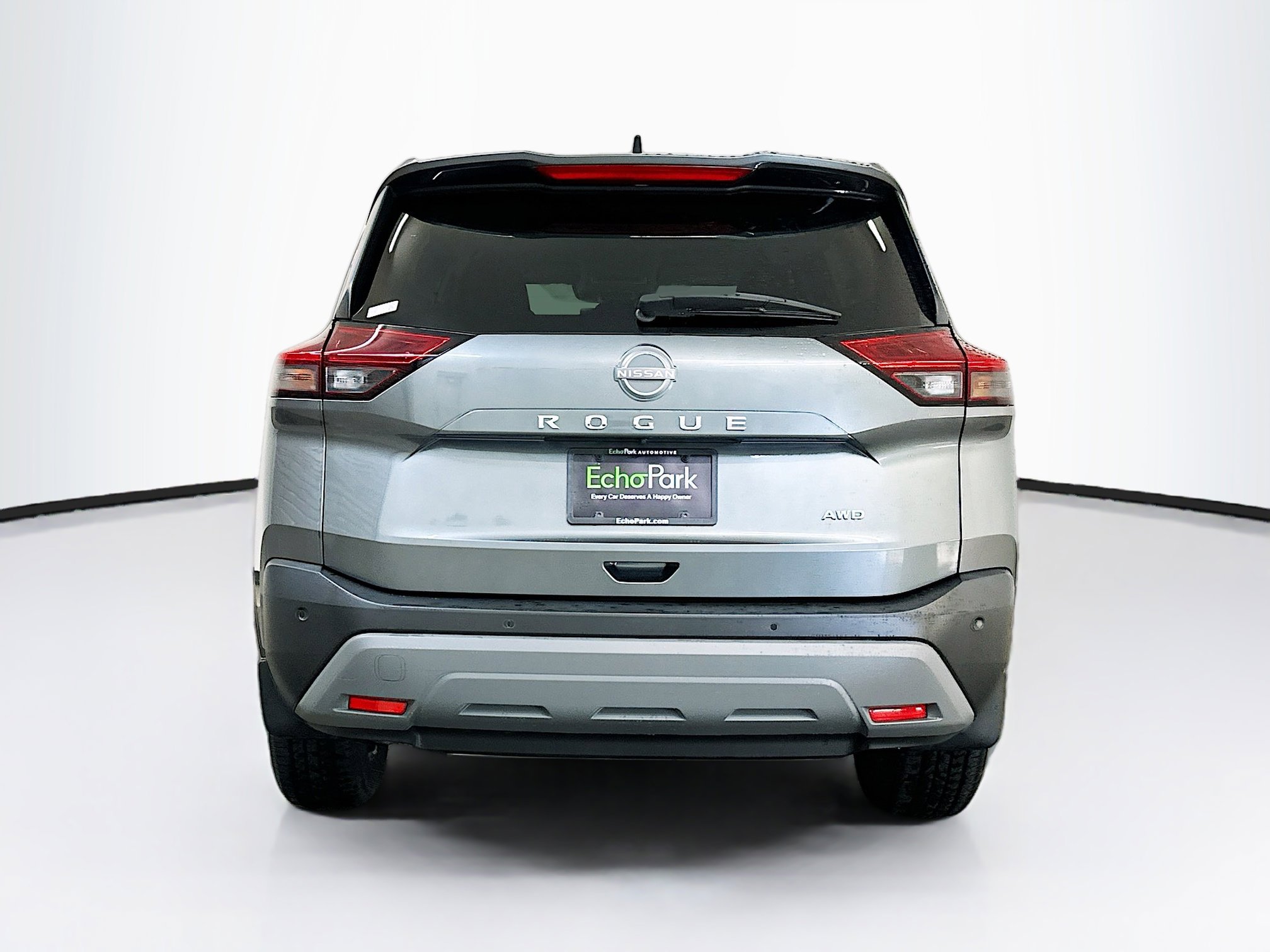 Used 2023 Nissan Rogue S AWD/4WD image 7