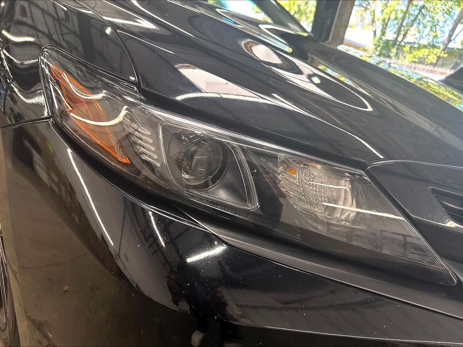 Used 2022 Toyota Camry SE w/ Convenience Package FWD image 32