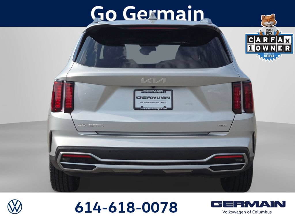 Used 2024 Kia Sorento EX w/ Panoramic Sunroof Package AWD/4WD image 9