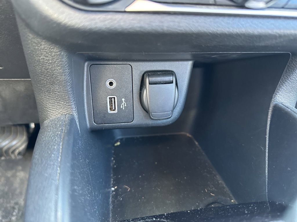 Used 2021 Nissan Versa SV image 24