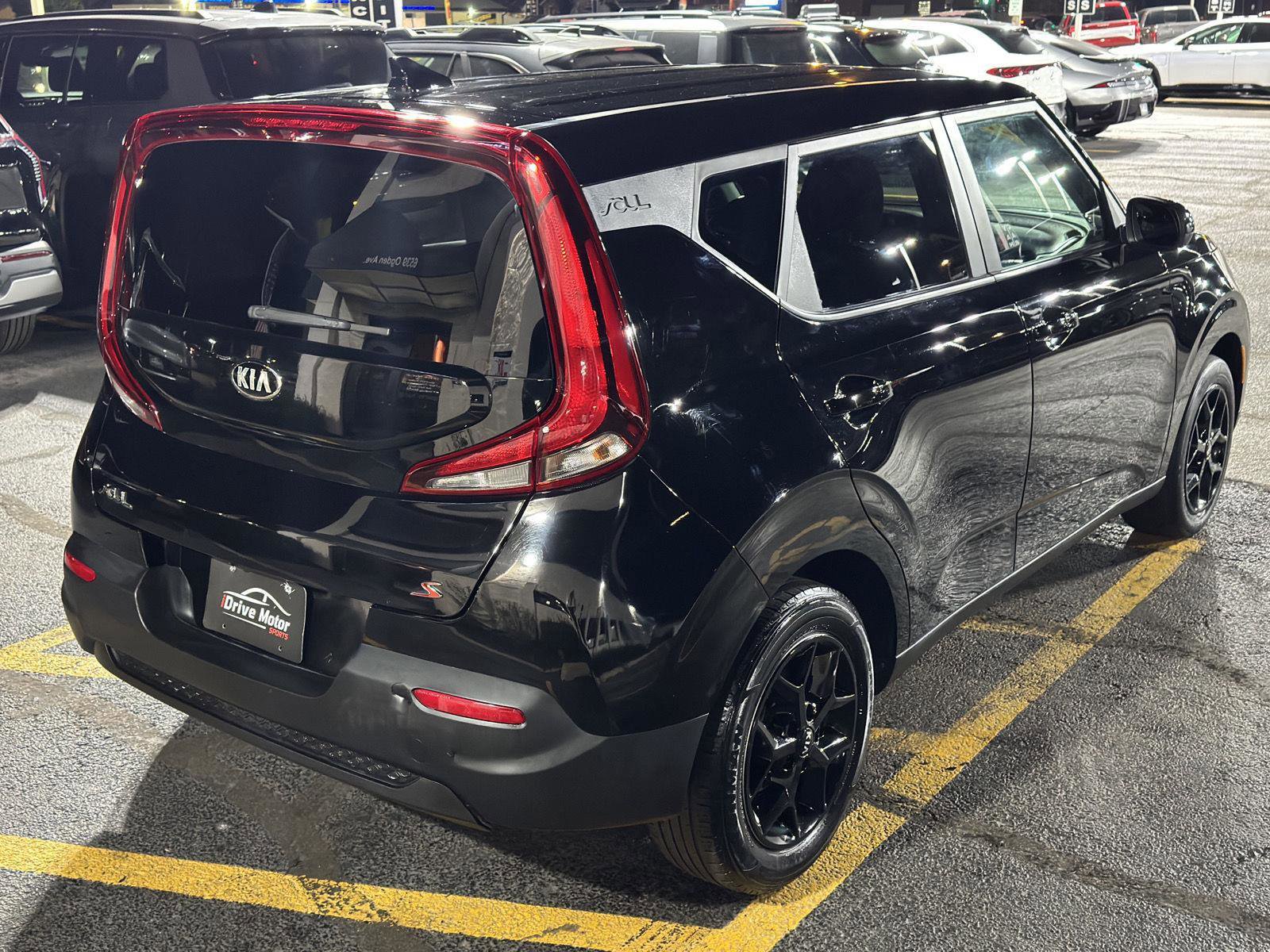 Used 2021 Kia Soul S FWD image 10