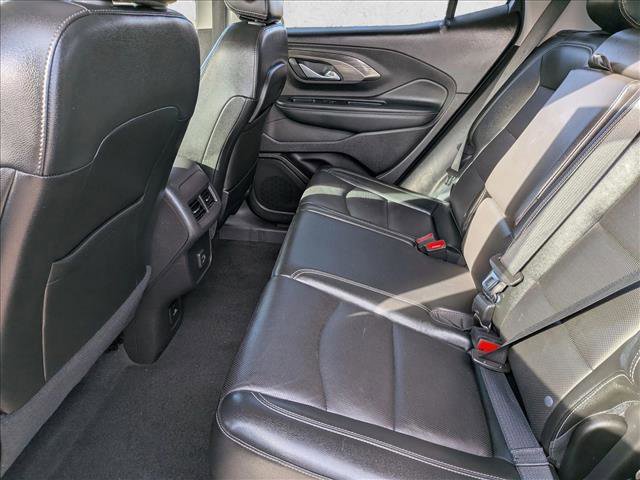 Used 2024 GMC Terrain SLT image 17