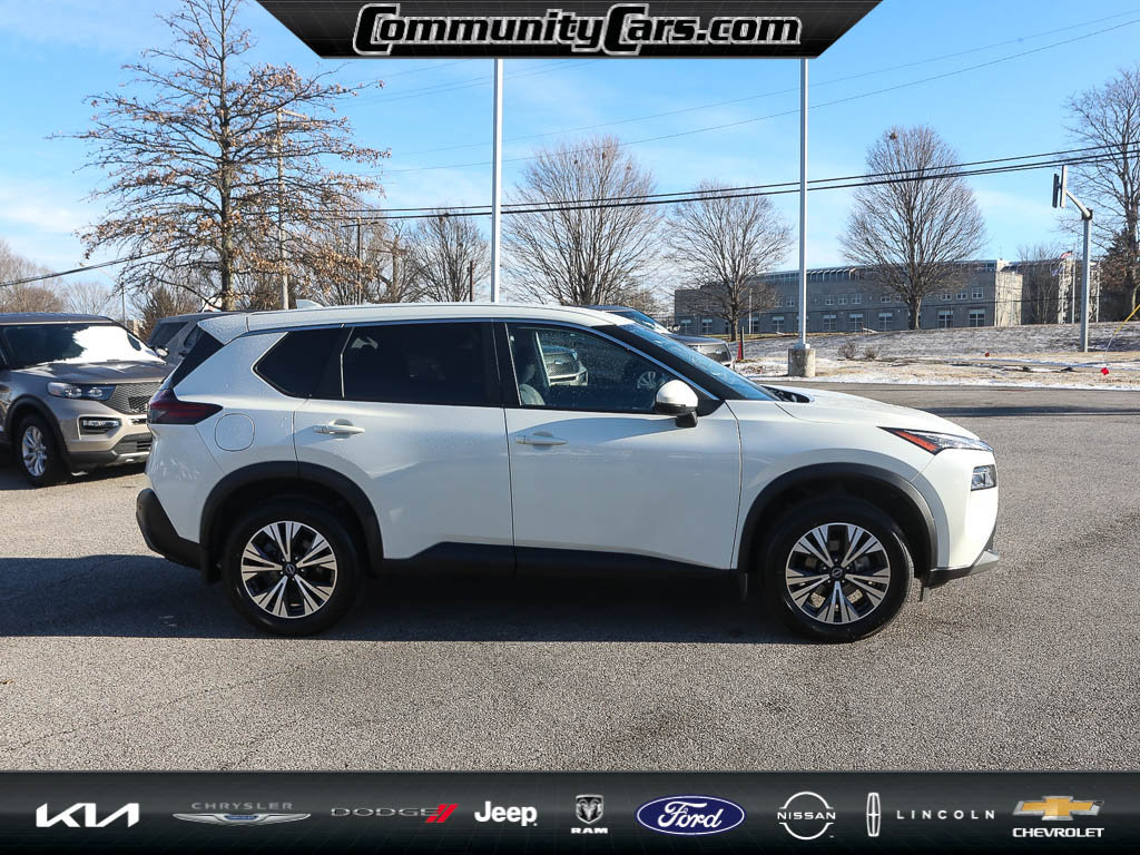 Used 2023 Nissan Rogue SV image 8