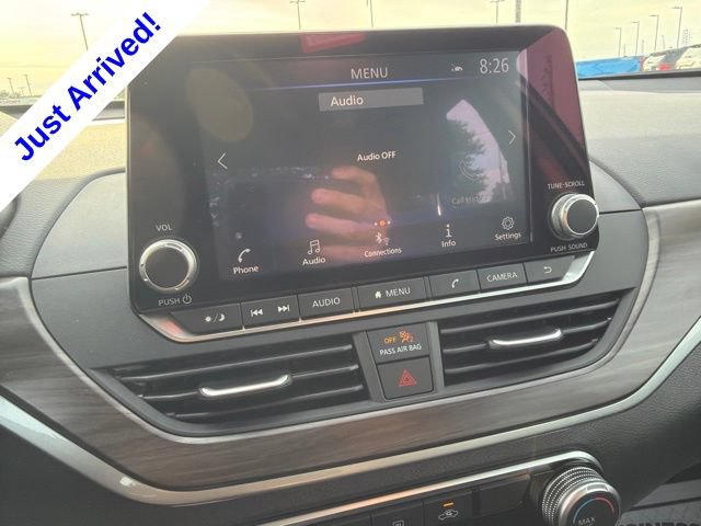 Used 2025 Nissan Altima 2.5 SV FWD image 13