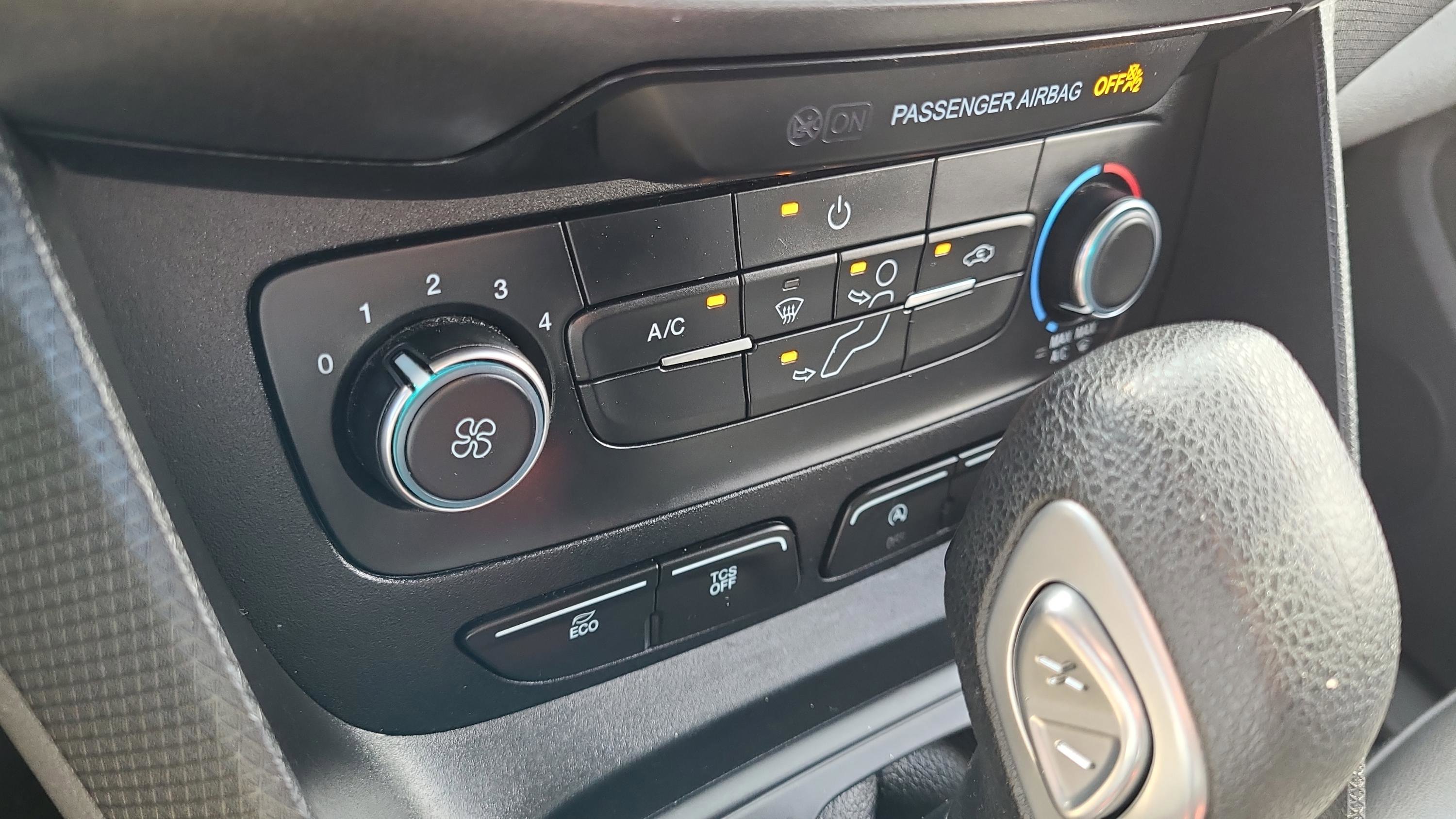 Used 2019 Ford Transit Connect XL image 25