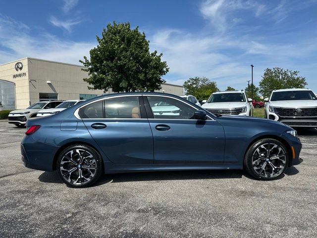 New 2026 BMW 330i xDrive Sedan w/ Premium Package AWD/4WD image 11