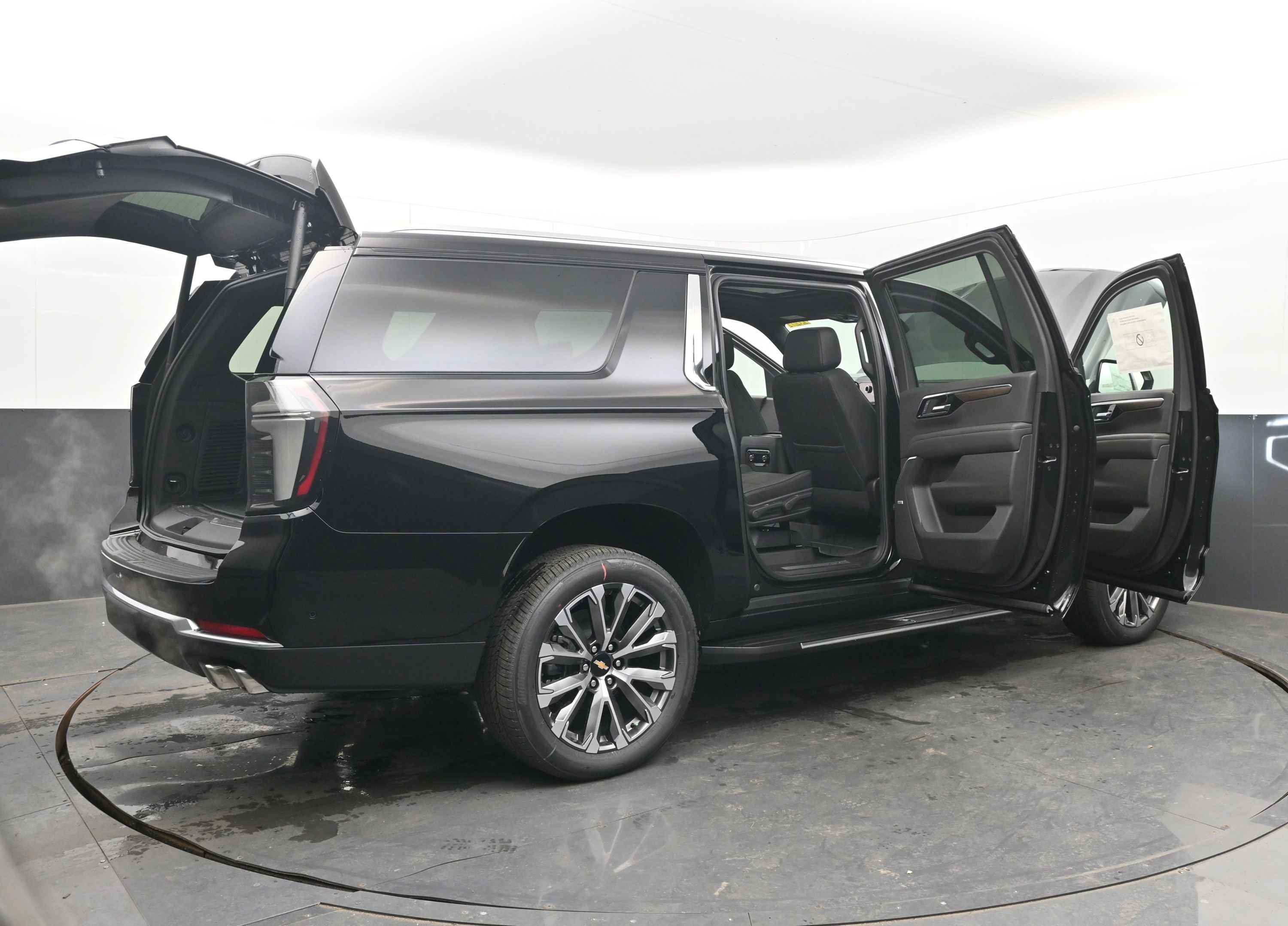 New 2026 Chevrolet Suburban High Country w/ Sun And Tow Package AWD/4WD image 49
