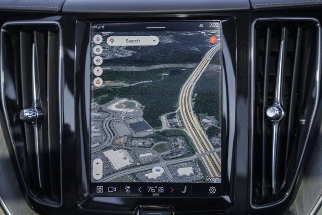 Certified 2023 Volvo XC60 B6 Ultimate w/ Protection Package Premier image 22