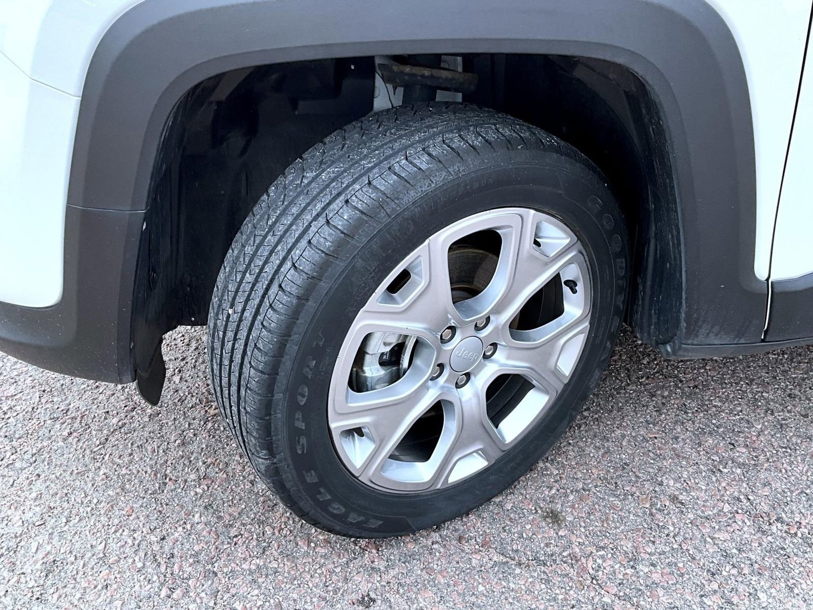 Used 2022 Jeep Renegade Limited AWD/4WD image 23