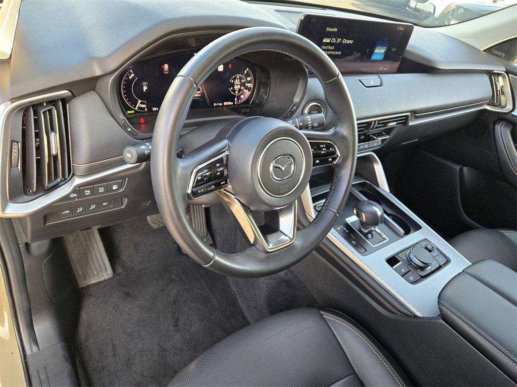 Certified 2025 MAZDA CX-70 Plug-In Hybrid w/ Premium Pkg image 13
