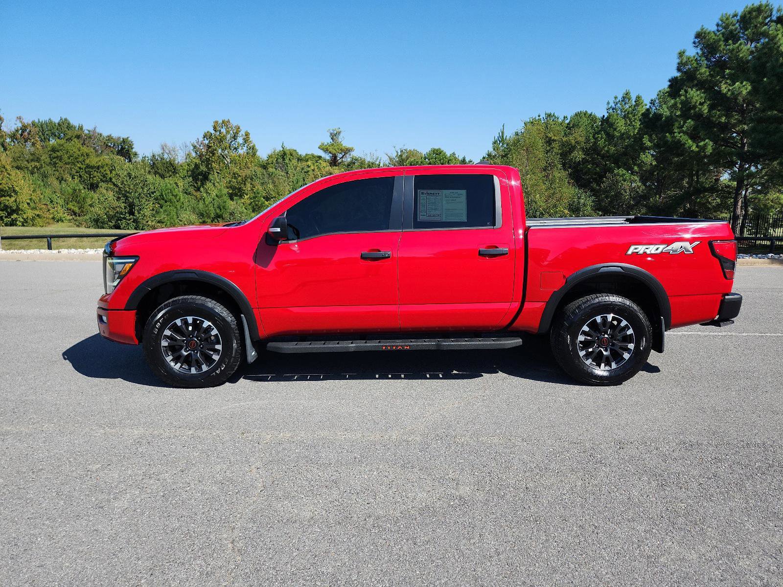 Used 2023 Nissan Titan PRO-4X w/ Pro-4x Convenience Package image 2