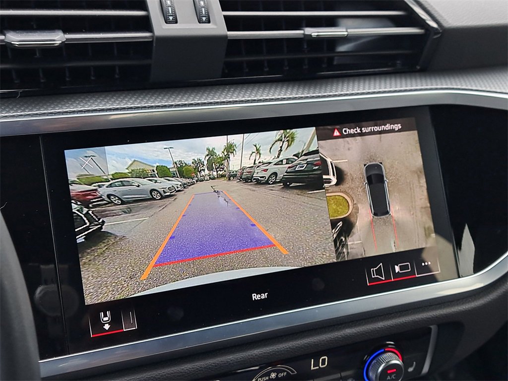 Used 2023 Audi Q3 2.0T Premium Plus w/ Premium Plus Package image 13