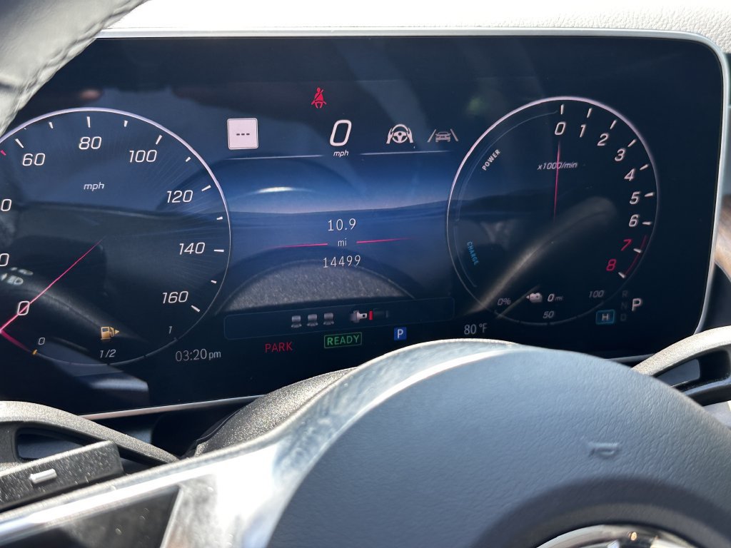 Certified 2025 Mercedes-Benz GLC 350e 4MATIC w/ Driver Assistance Package image 29