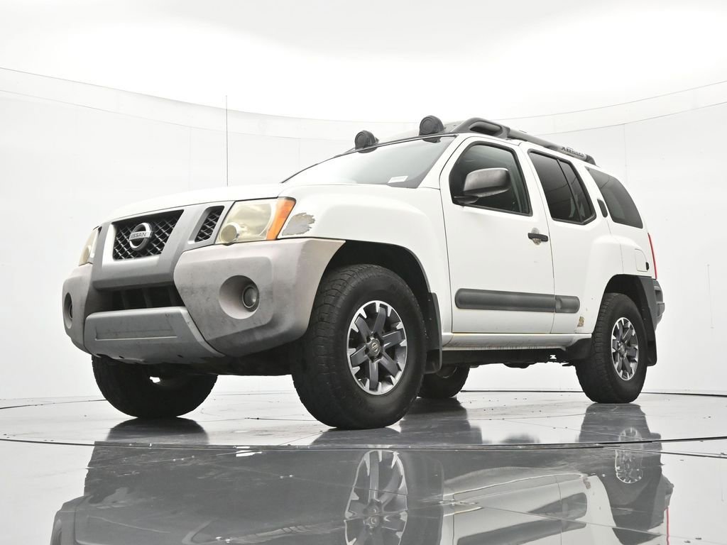 Used 2015 Nissan Xterra PRO-4X w/ Pro-4x Leather Package AWD/4WD image 36