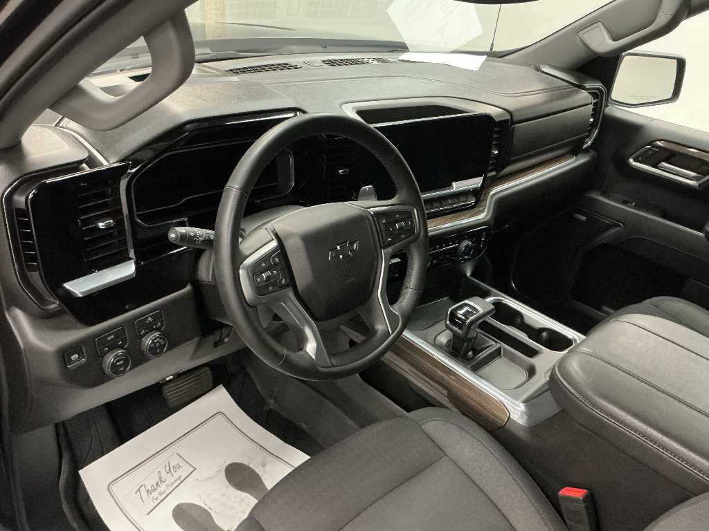 Used 2024 Chevrolet Silverado 1500 RST w/ Convenience Package II AWD/4WD image 10