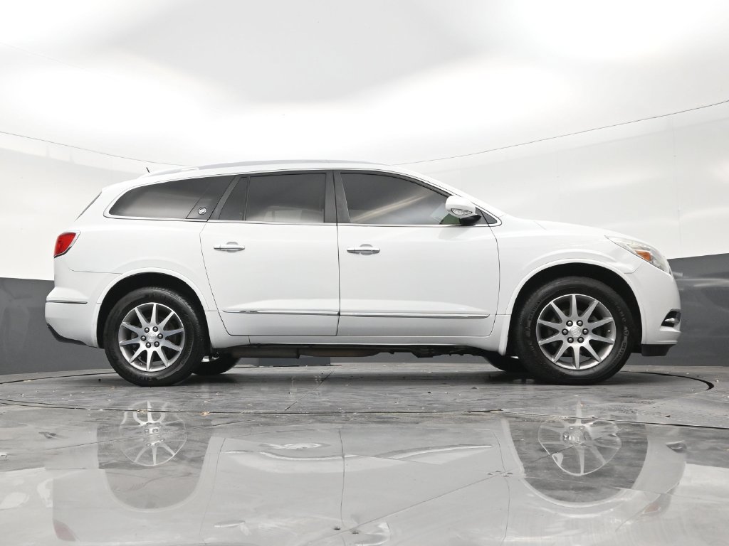 Used 2017 Buick Enclave Leather FWD image 25