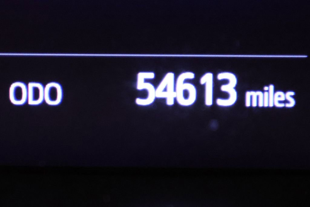 Certified 2020 Toyota C-HR XLE image 25