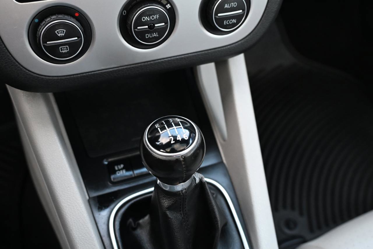 Used 2007 Volkswagen Eos 2.0T FWD image 23