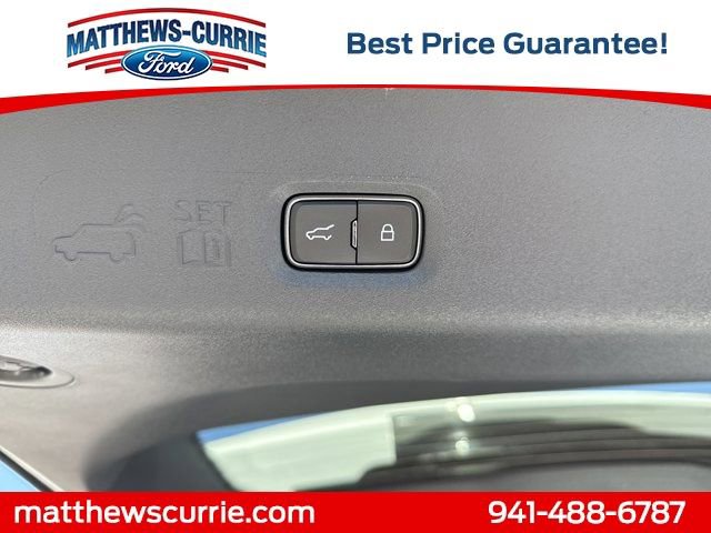 New 2026 Ford Expedition Active RWD image 14