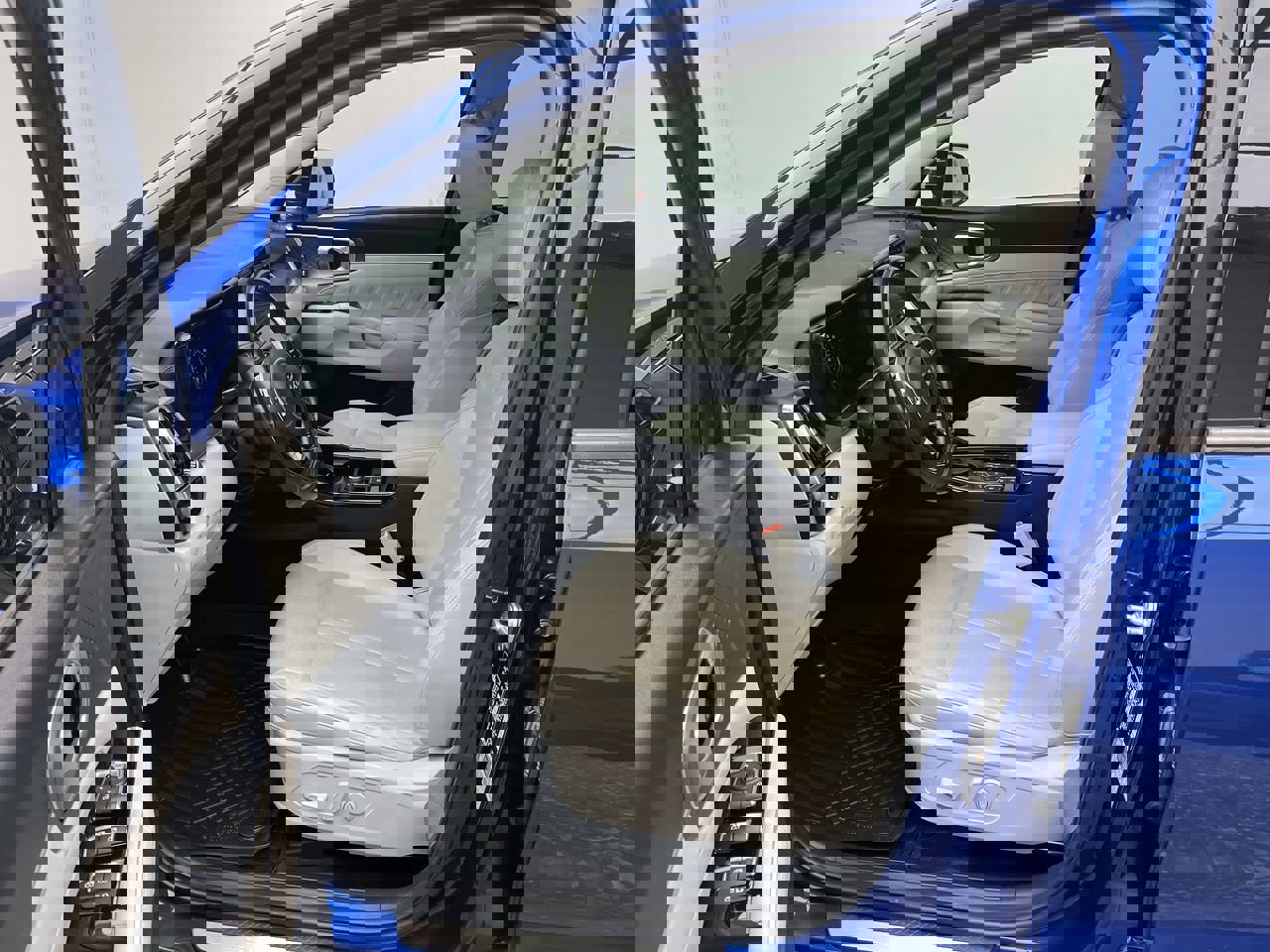 Used 2022 Kia Sorento SX image 3