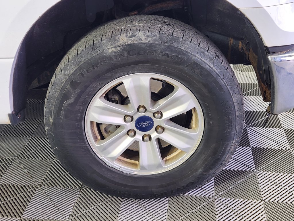 Used 2016 Ford F150 XLT w/ Equipment Group 301A Mid AWD/4WD image 9