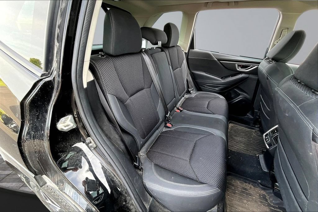 Used 2021 Subaru Forester Premium AWD/4WD image 23