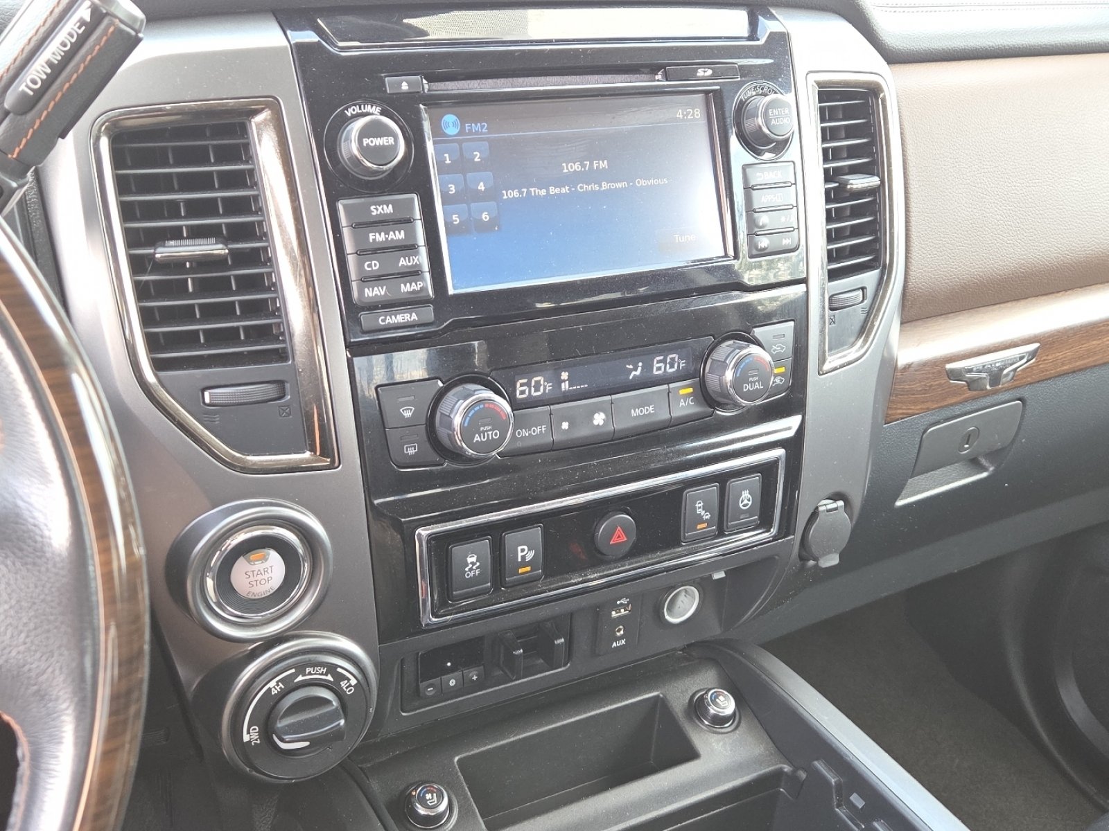Used 2017 Nissan Titan Platinum Reserve AWD/4WD image 29