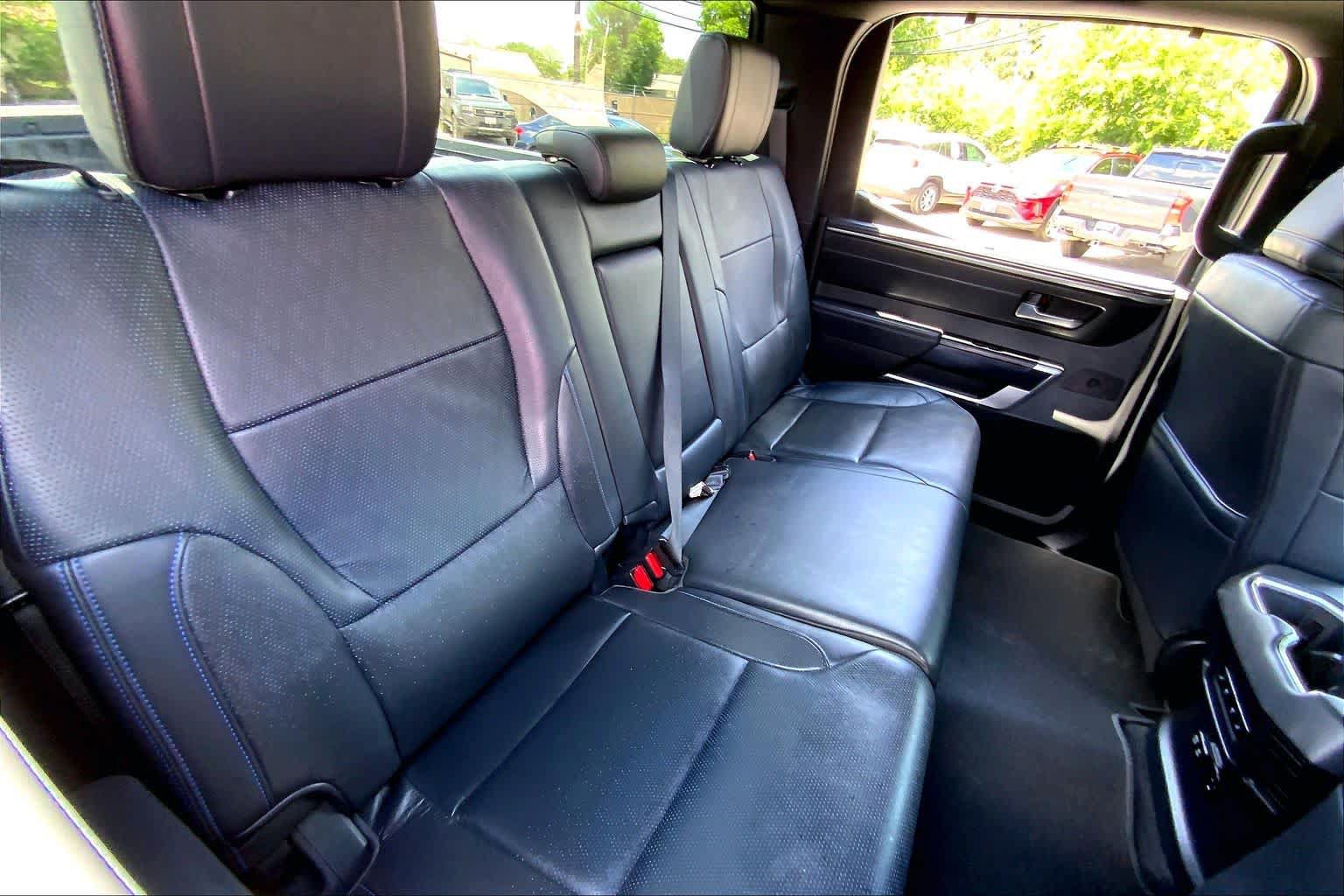 Used 2025 Toyota Tundra Platinum w/ TRD Off-Road Package AWD/4WD image 19