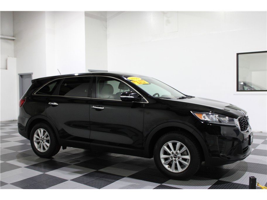 Used 2020 Kia Sorento LX image 1