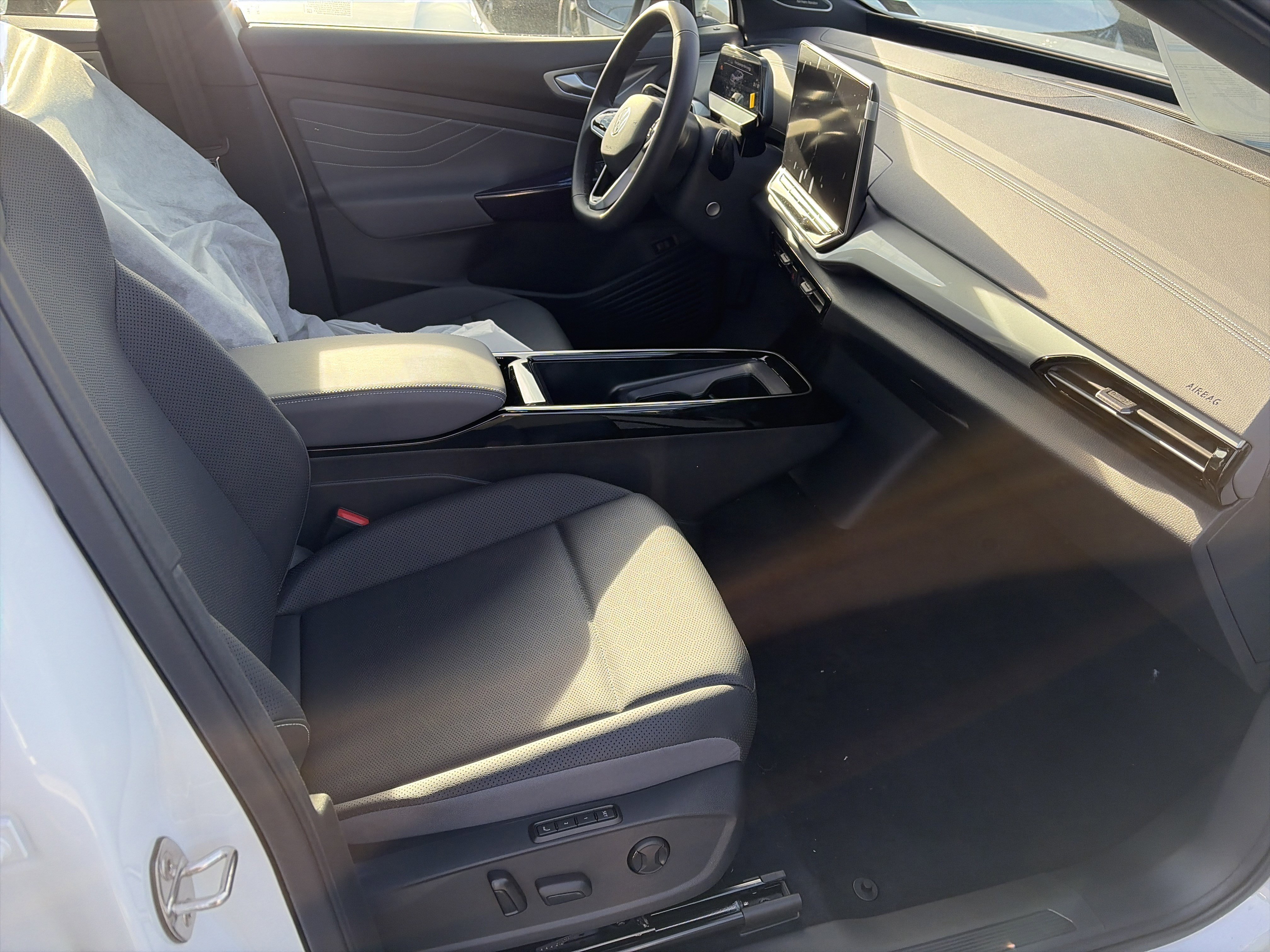 New 2025 Volkswagen ID.4 Pro S Plus AWD/4WD image 21