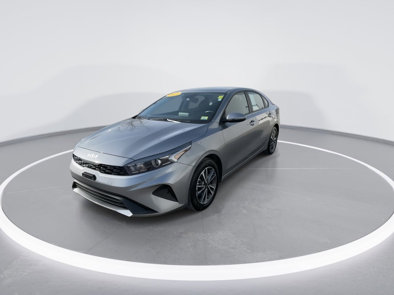 Used 2023 Kia Forte LXS w/ LXS Technology Package FWD image 8