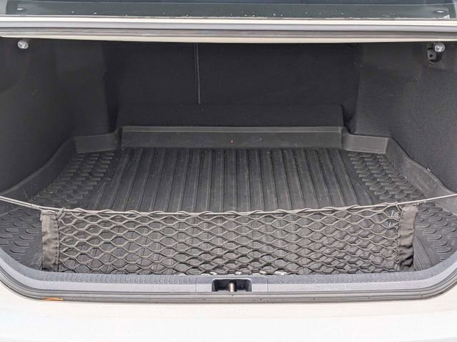 Used 2021 Toyota Camry SE FWD image 13