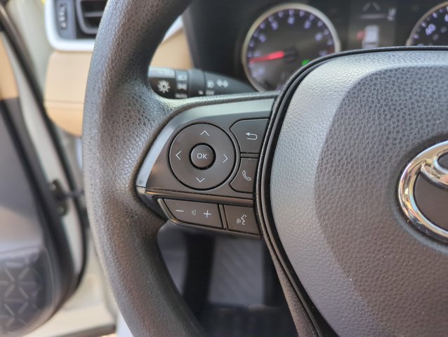 Used 2021 Toyota RAV4 XLE FWD image 14