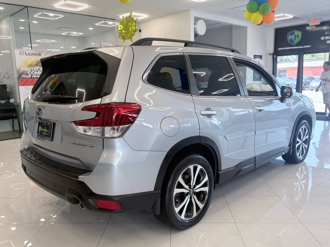 Used 2020 Subaru Forester Limited AWD/4WD image 12