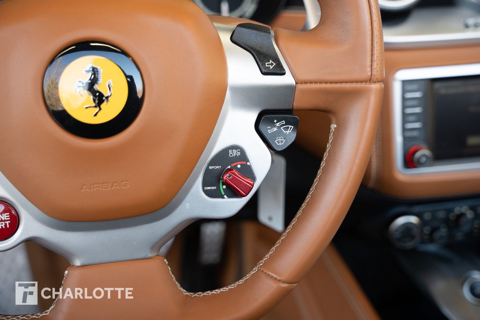 Used 2016 Ferrari California T image 25