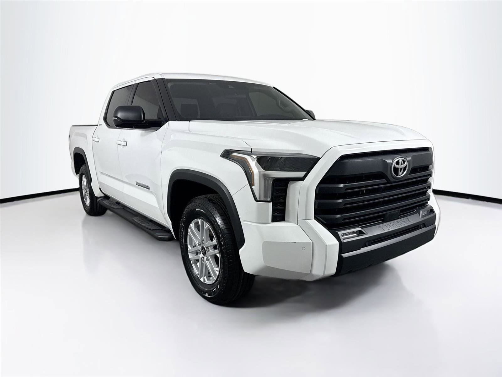 Used 2024 Toyota Tundra SR5 w/ SR5 Premium Package image 10