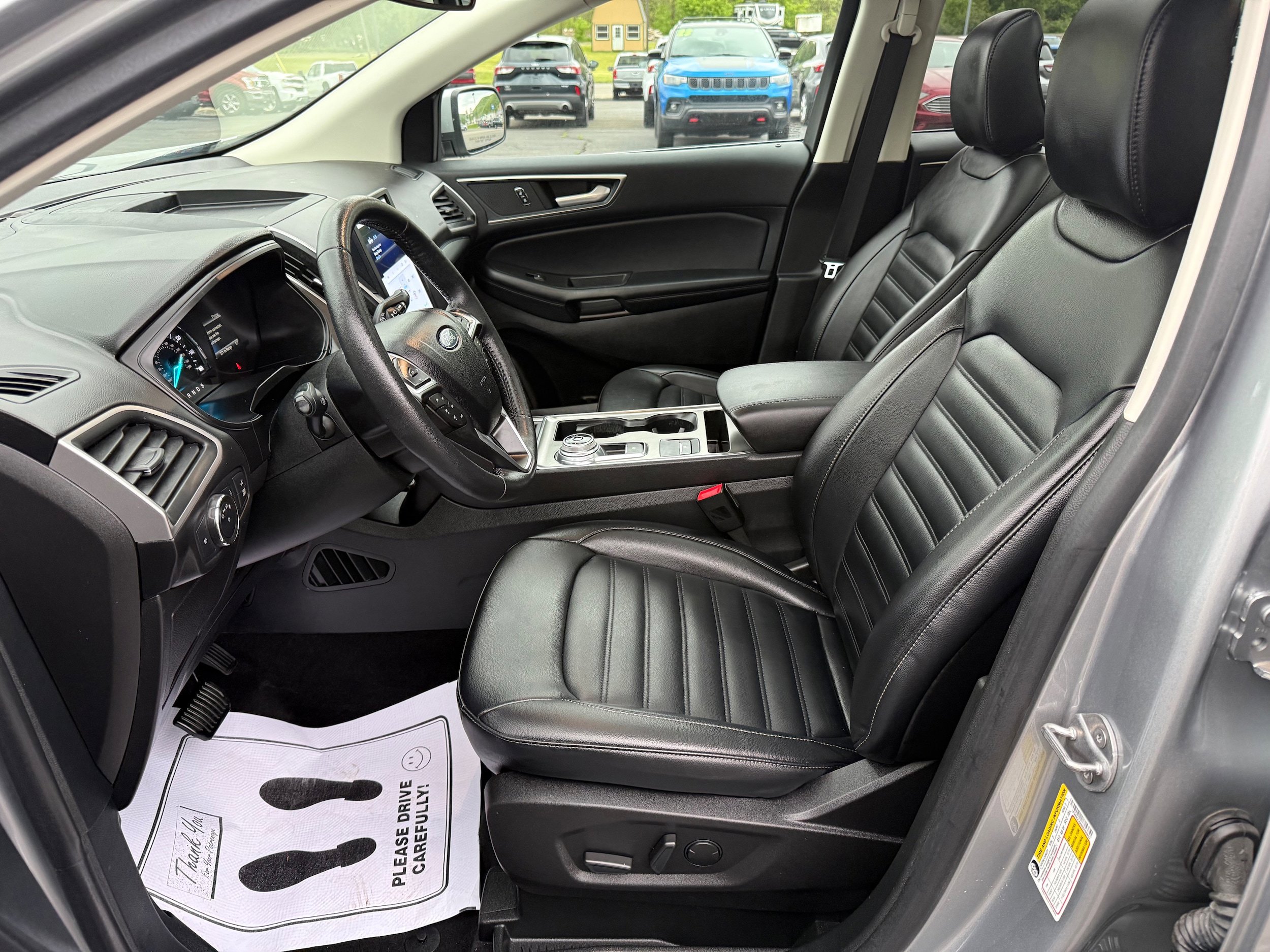 Used 2022 Ford Edge SEL w/ Convenience Package AWD/4WD image 9