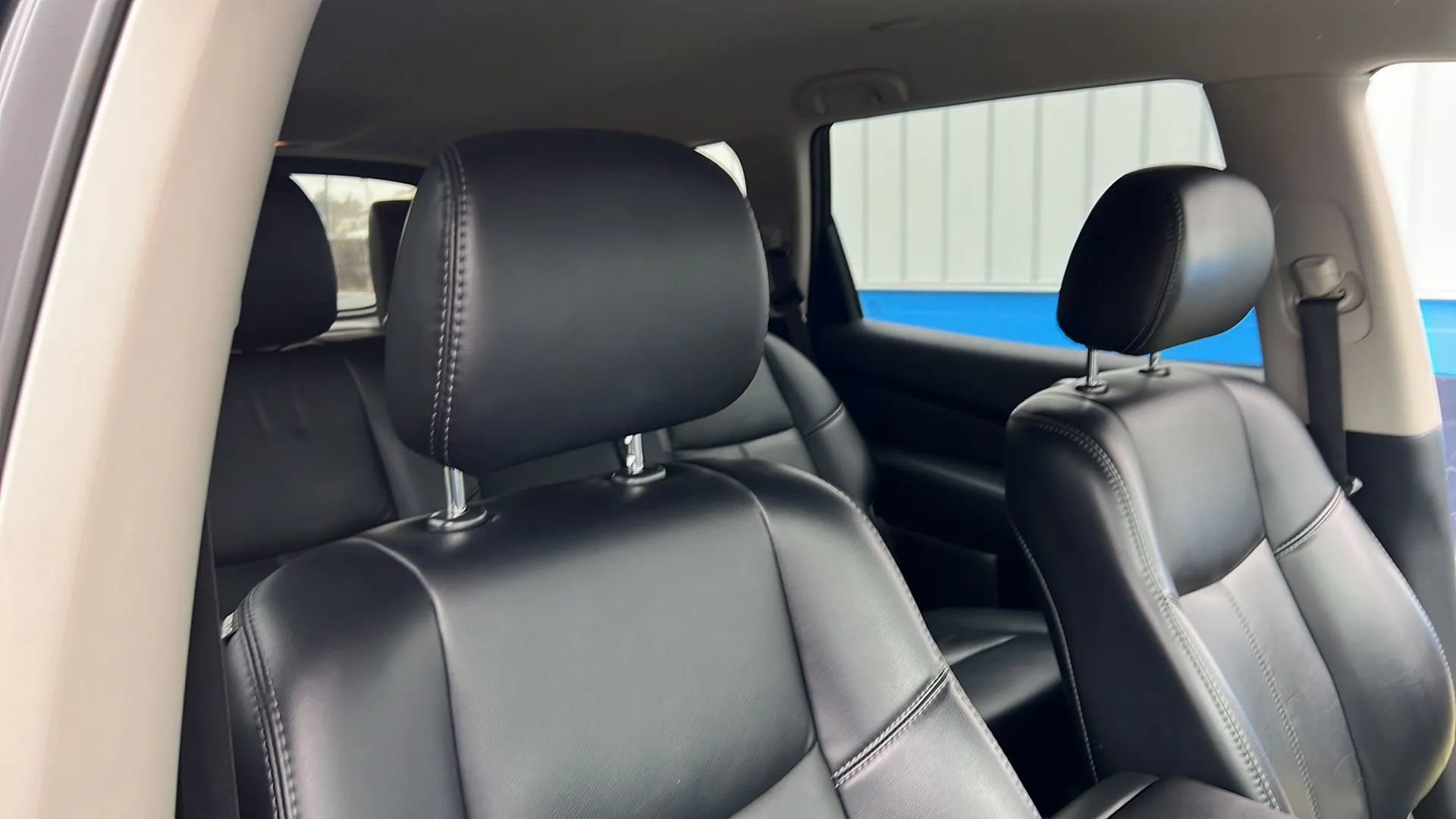 Used 2018 Nissan Pathfinder SL w/ Cargo Package image 22