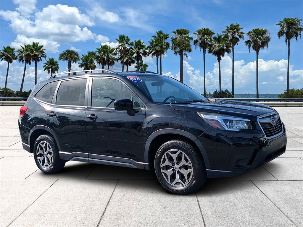 Used 2019 Subaru Forester Premium image 2