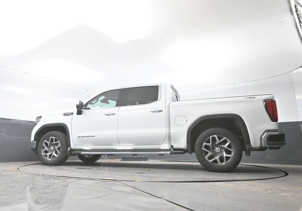 Used 2023 GMC Sierra 1500 SLT w/ SLT Premium Plus Package image 30
