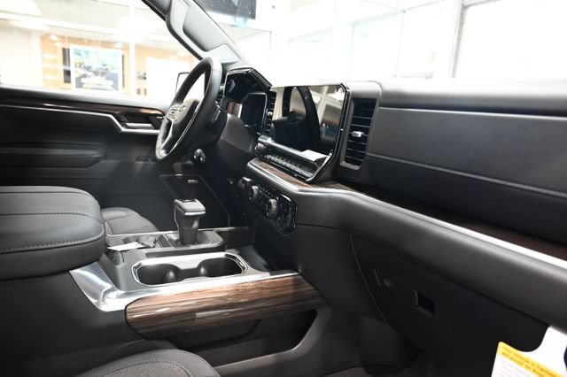 New 2026 Chevrolet Silverado 1500 RST AWD/4WD image 16